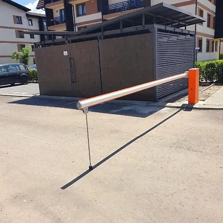 Апартаменти Experienta Frumoasa Si Corecta La Brasov. Apartament 2 Cu Gradina Si Loc De Parcare